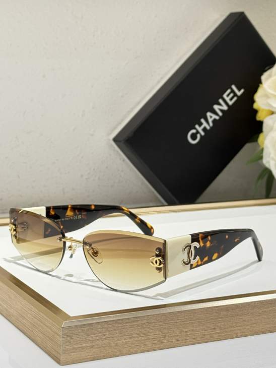 Picture of Chanel Sunglasses _SKUfw80238249fw